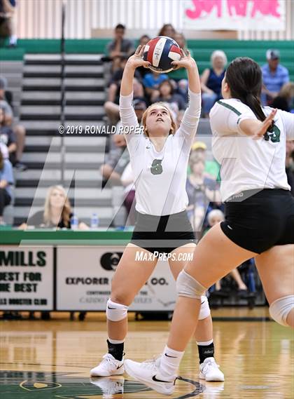 Thumbnail 1 in Aubrey @ Caddo Mills photogallery.
