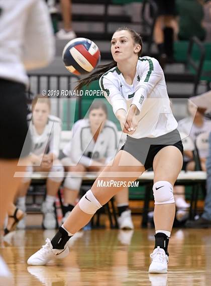 Thumbnail 3 in Aubrey @ Caddo Mills photogallery.