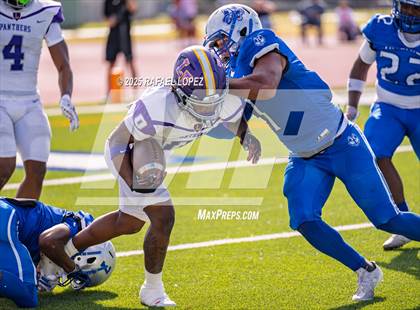 Thumbnail 2 in Lufkin vs. Westbury (UIL Football 5A D1 Bi-District) photogallery.