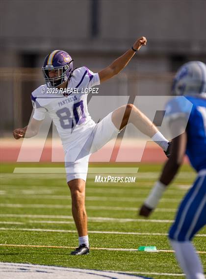 Thumbnail 2 in Lufkin vs. Westbury (UIL Football 5A D1 Bi-District) photogallery.