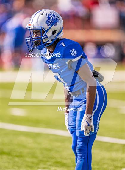 Thumbnail 1 in Lufkin vs. Westbury (UIL 5A D1 Football Bi-District) photogallery.