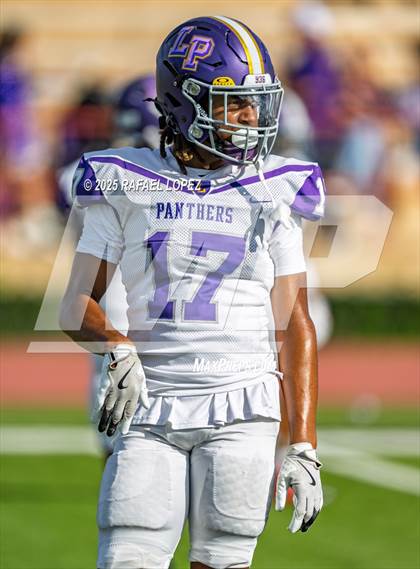 Thumbnail 2 in Lufkin vs. Westbury (UIL 5A D1 Football Bi-District) photogallery.