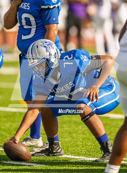 Thumbnail 3 in Lufkin vs. Westbury (UIL 5A D1 Football Bi-District) photogallery.