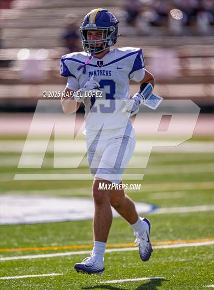 Thumbnail 1 in Lufkin vs. Westbury (UIL 5A D1 Football Bi-District) photogallery.