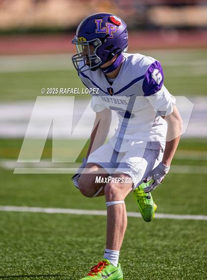 Thumbnail 3 in Lufkin vs. Westbury (UIL Football 5A D1 Bi-District) photogallery.