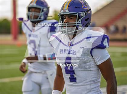 Thumbnail 1 in Lufkin vs. Westbury (UIL 5A D1 Football Bi-District) photogallery.