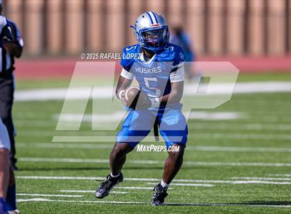Thumbnail 2 in Lufkin vs. Westbury (UIL Football 5A D1 Bi-District) photogallery.
