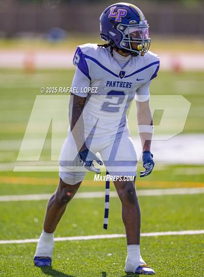 Thumbnail 3 in Lufkin vs. Westbury (UIL Football 5A D1 Bi-District) photogallery.