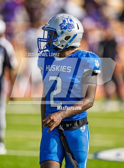 Thumbnail 1 in Lufkin vs. Westbury (UIL 5A D1 Football Bi-District) photogallery.