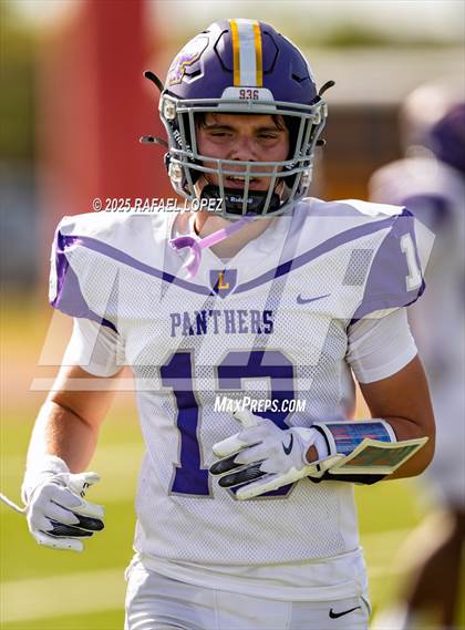 Thumbnail 2 in Lufkin vs. Westbury (UIL Football 5A D1 Bi-District) photogallery.