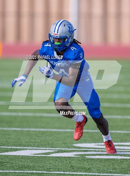 Thumbnail 3 in Lufkin vs. Westbury (UIL Football 5A D1 Bi-District) photogallery.