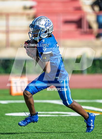 Thumbnail 3 in Lufkin vs. Westbury (UIL Football 5A D1 Bi-District) photogallery.