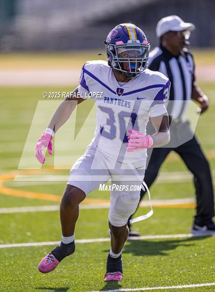 Thumbnail 3 in Lufkin vs. Westbury (UIL 5A D1 Football Bi-District) photogallery.