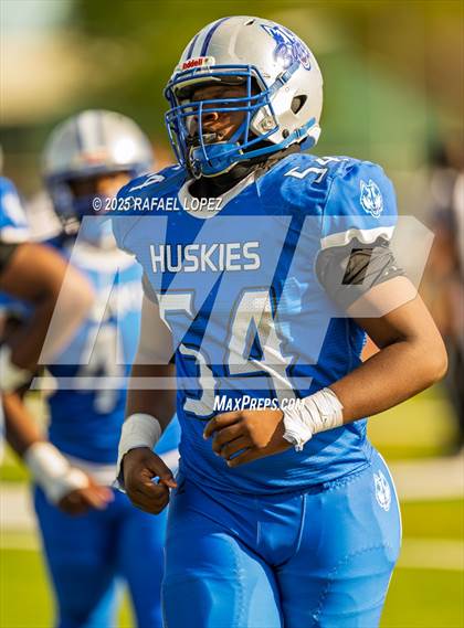 Thumbnail 1 in Lufkin vs. Westbury (UIL 5A D1 Football Bi-District) photogallery.