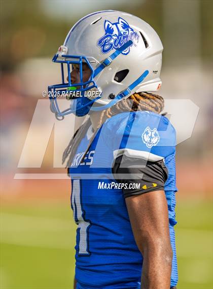 Thumbnail 2 in Lufkin vs. Westbury (UIL Football 5A D1 Bi-District) photogallery.