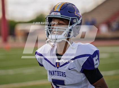 Thumbnail 2 in Lufkin vs. Westbury (UIL 5A D1 Football Bi-District) photogallery.