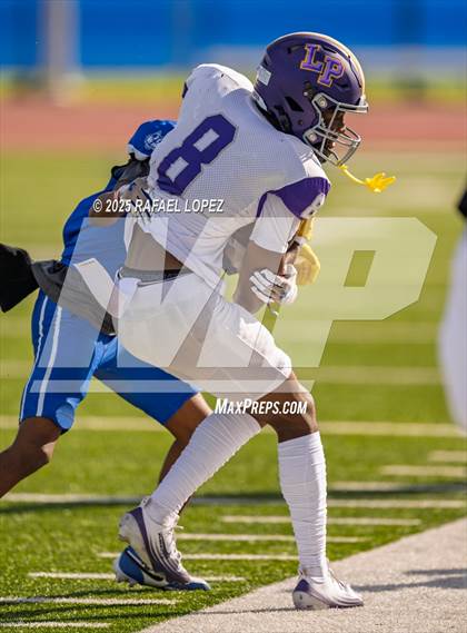 Thumbnail 2 in Lufkin vs. Westbury (UIL 5A D1 Football Bi-District) photogallery.