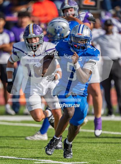 Thumbnail 1 in Lufkin vs. Westbury (UIL 5A D1 Football Bi-District) photogallery.