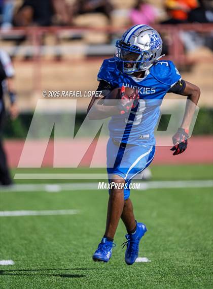 Thumbnail 2 in Lufkin vs. Westbury (UIL 5A D1 Football Bi-District) photogallery.