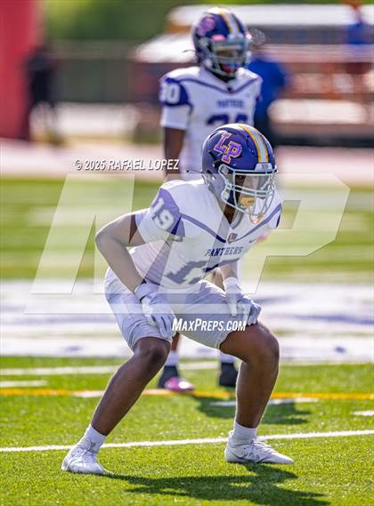 Thumbnail 1 in Lufkin vs. Westbury (UIL 5A D1 Football Bi-District) photogallery.