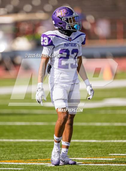 Thumbnail 3 in Lufkin vs. Westbury (UIL Football 5A D1 Bi-District) photogallery.