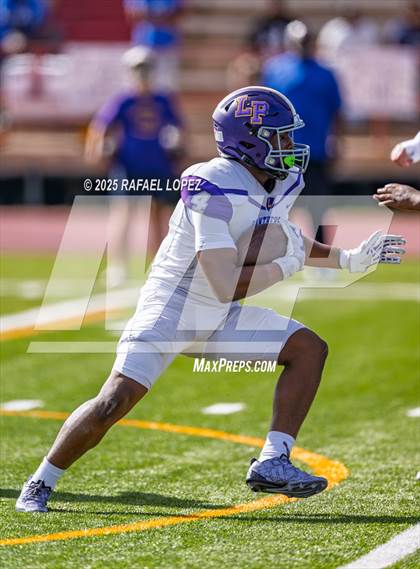 Thumbnail 3 in Lufkin vs. Westbury (UIL Football 5A D1 Bi-District) photogallery.