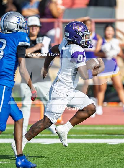 Thumbnail 1 in Lufkin vs. Westbury (UIL Football 5A D1 Bi-District) photogallery.