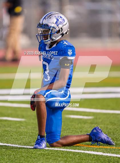 Thumbnail 3 in Lufkin vs. Westbury (UIL 5A D1 Football Bi-District) photogallery.