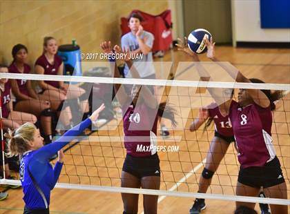 Thumbnail 3 in De La Salle vs St. Scholastica (Catholic League Tournament) photogallery.