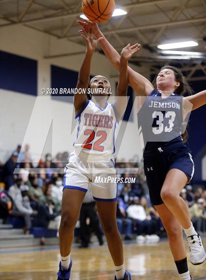 Thumbnail 1 in Jemison @ Chilton County photogallery.