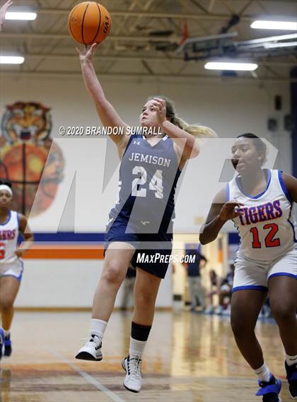 Thumbnail 3 in Jemison @ Chilton County photogallery.