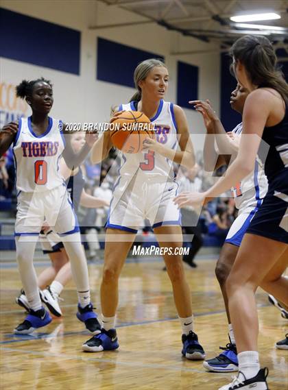 Thumbnail 1 in Jemison @ Chilton County photogallery.