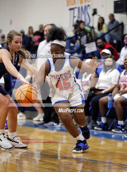 Thumbnail 3 in Jemison @ Chilton County photogallery.