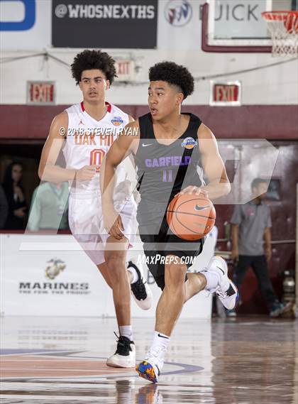 Thumbnail 2 in Oak Hill Academy vs. Garfield (GEICO National Tournament Quarterfinal) photogallery.