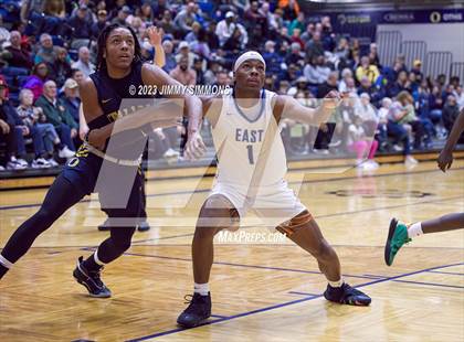 Thumbnail 3 in Belleville East @ O'Fallon (IHSA Class 4A Regional Championship) photogallery.