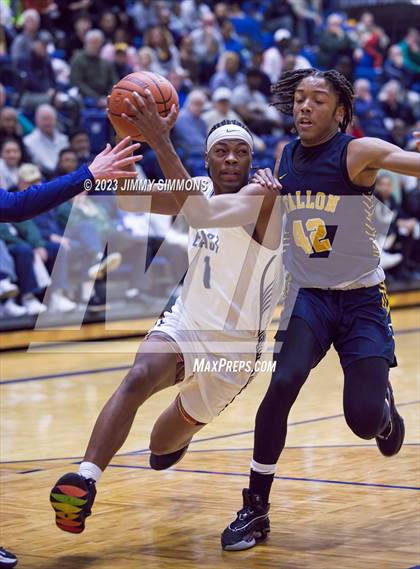 Thumbnail 1 in Belleville East @ O'Fallon (IHSA Class 4A Regional Championship) photogallery.
