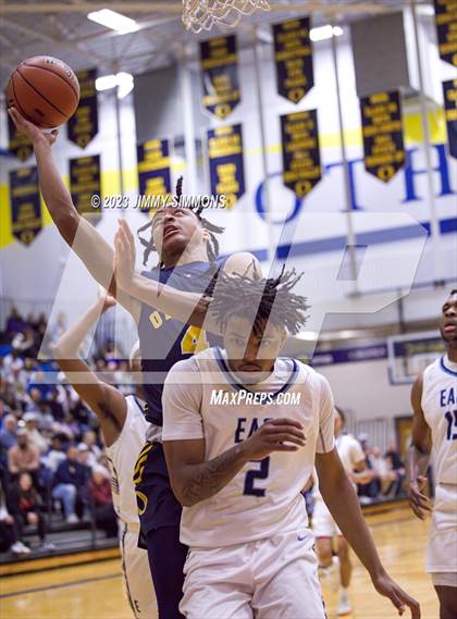 Thumbnail 2 in Belleville East @ O'Fallon (IHSA Class 4A Regional Championship) photogallery.