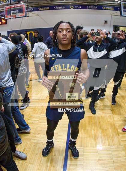 Thumbnail 1 in Belleville East @ O'Fallon (IHSA Class 4A Regional Championship) photogallery.