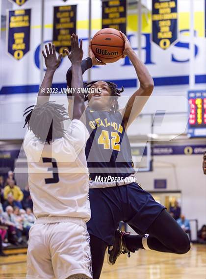 Thumbnail 2 in Belleville East @ O'Fallon (IHSA Class 4A Regional Championship) photogallery.