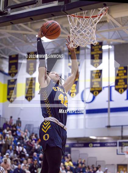 Thumbnail 2 in Belleville East @ O'Fallon (IHSA Class 4A Regional Championship) photogallery.