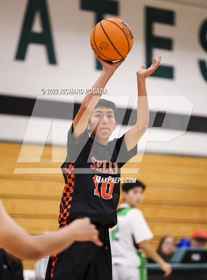 Thumbnail 2 in Selma @ Reedley photogallery.