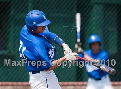 Thumbnail 2 in Murrieta Valley vs. Los Alamitos photogallery.