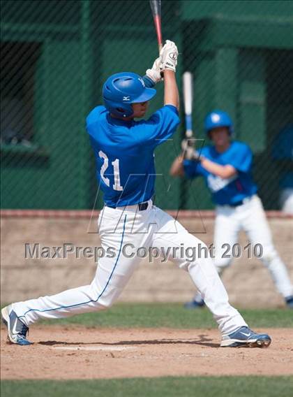 Thumbnail 1 in Murrieta Valley vs. Los Alamitos photogallery.