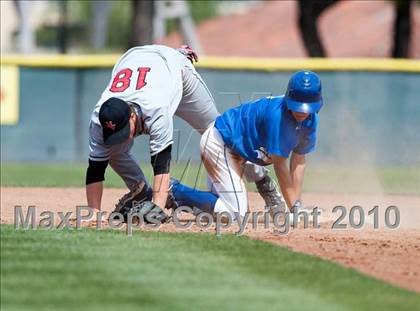 Thumbnail 2 in Murrieta Valley vs. Los Alamitos photogallery.