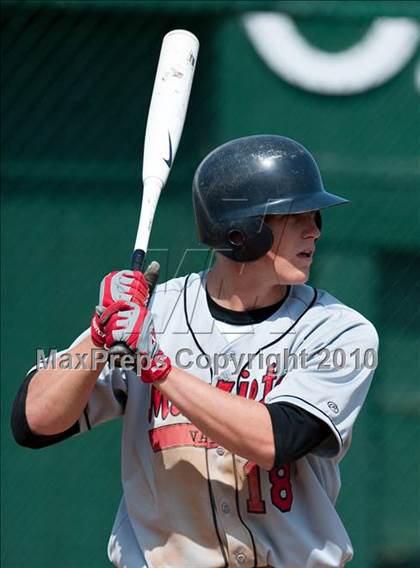 Thumbnail 1 in Murrieta Valley vs. Los Alamitos photogallery.