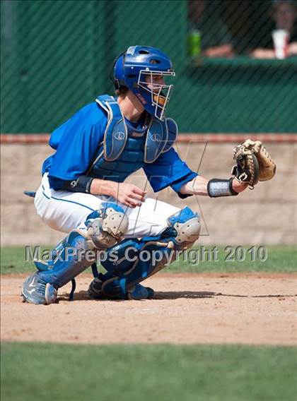 Thumbnail 2 in Murrieta Valley vs. Los Alamitos photogallery.