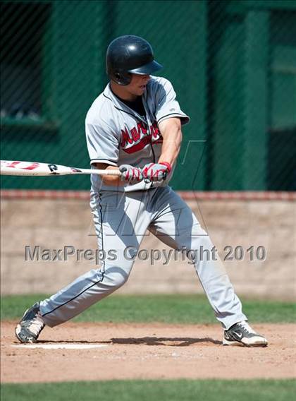 Thumbnail 2 in Murrieta Valley vs. Los Alamitos photogallery.