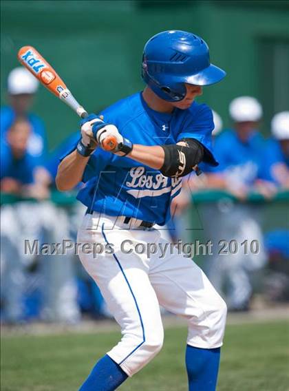 Thumbnail 3 in Murrieta Valley vs. Los Alamitos photogallery.