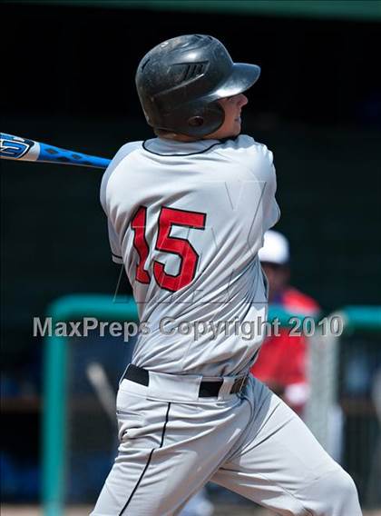 Thumbnail 2 in Murrieta Valley vs. Los Alamitos photogallery.