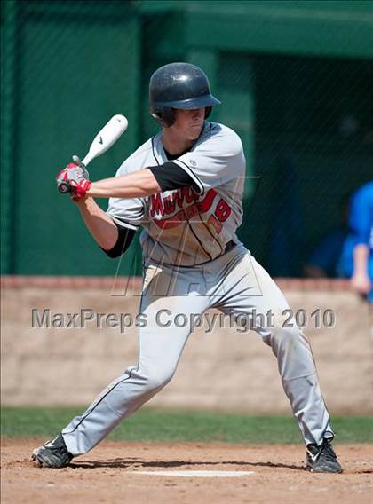 Thumbnail 2 in Murrieta Valley vs. Los Alamitos photogallery.